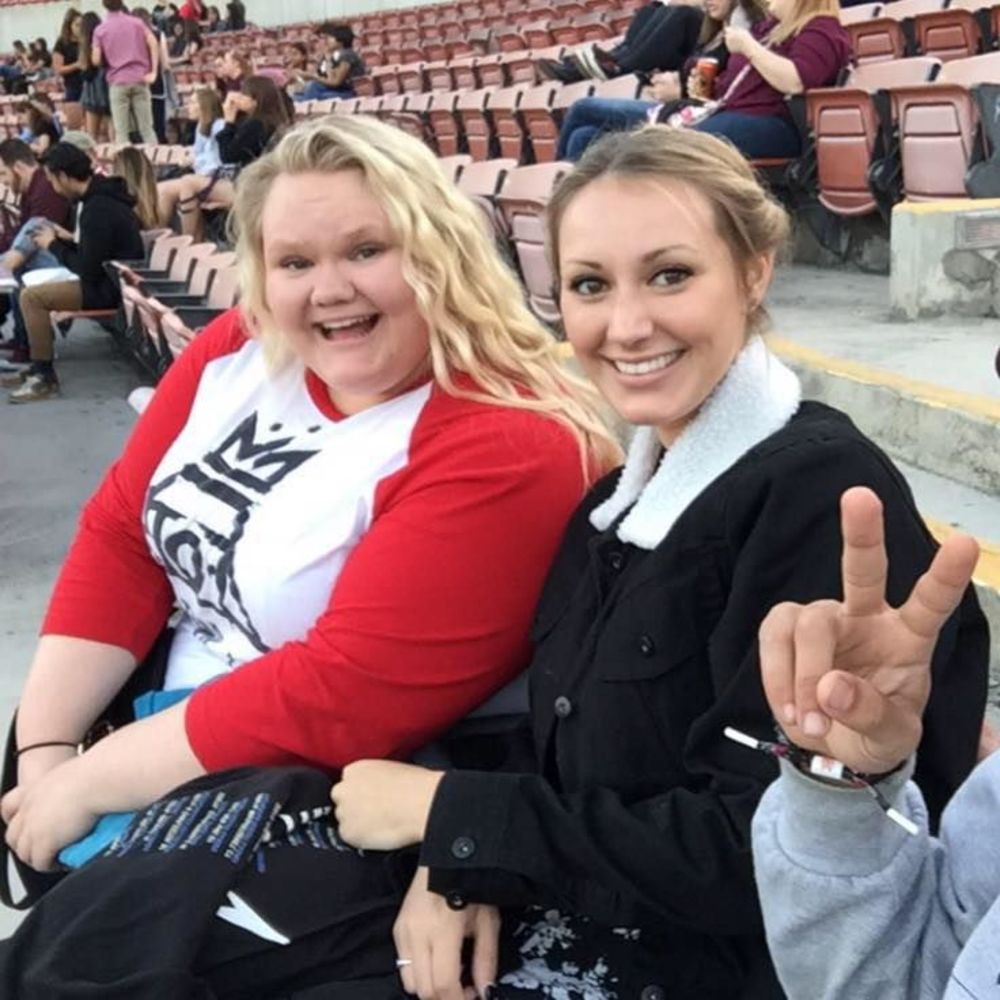 Meet your Posher, Hobie